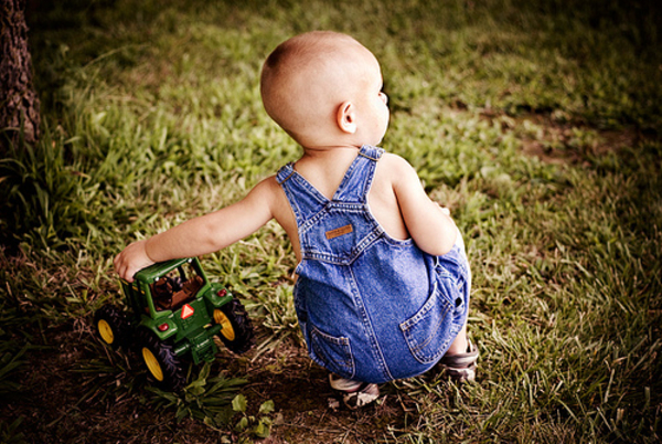 john deere kid22 John Deere Tractors and the Children Who Love Them (25 pics)