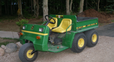 Deere AMT utility vehicle