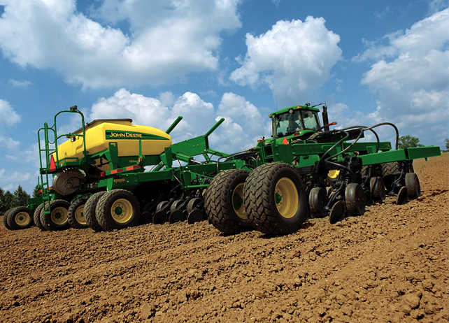 John Deere Planter from Behind 