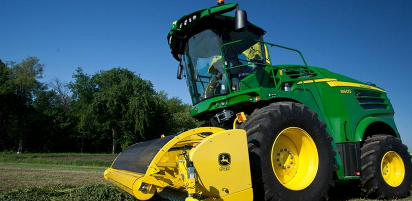 John Deere Self Propelled Harvester