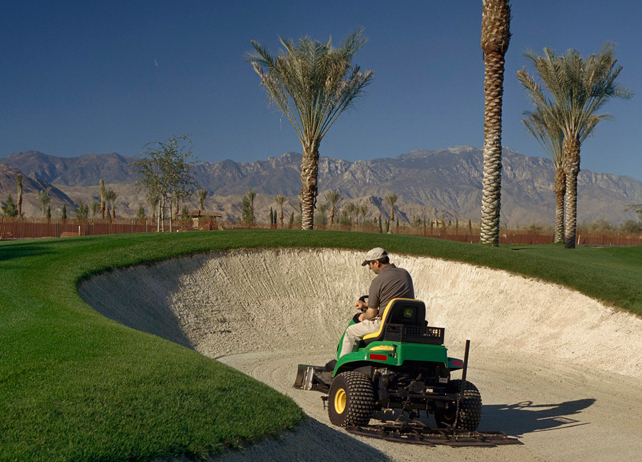 John Deere in Bunker