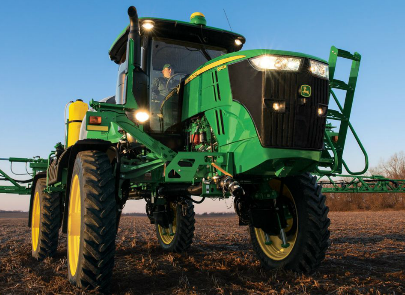 John Deere R4038 Cab 