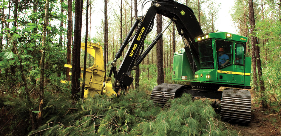 John Deere 753J in Action 