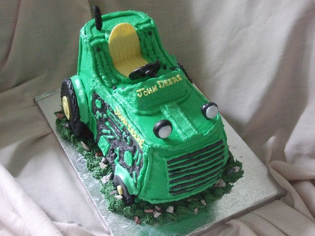 3D John Deere Tractor Cake