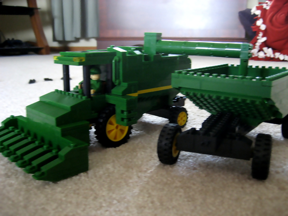 john-deere-lego-combine john-deere-lego-combine