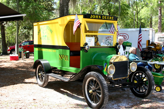 John Deere Trucks - Ford truck
