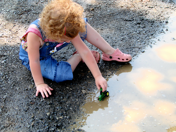 john deere kid5 John Deere Tractors and the Children Who Love Them (25 pics)