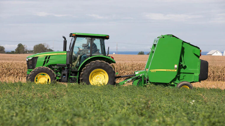 The John Deere 450E Round Baler