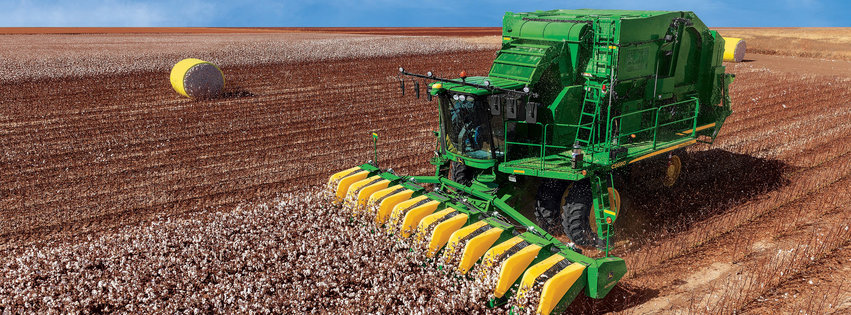 John Deere CS690 Cotton Stripper
